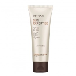 Emulsie Solara cu SPF50 – Skeyndor Sun Expertise Dry Touch Protective Emulsion SPF50 75 ml la cel mai bun pret