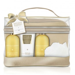 Set Cadou Baylis & Harding Sweet Mandarin & Grapefruit Luxury Bag Set – Gel de Dus pentru Par si Corp 300ml, Gel de Dus 300ml, Lotiune de Corp 200ml, Burete de Baie cu comanda online