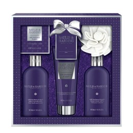 Set Cadou Baylis & Harding Wild Blackberry and Apple 5 Piece Set – Gel de Dus 300ml, Lotiune de Maini si Corp 130ml, Crema de Dus 300ml, Sapun 150g, Burete de Baie cu comanda online