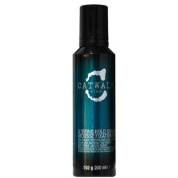 Spuma de Styling cu Fixare Puternica – TIGI Catwalk Strong Hold Mousse, 200ml la cel mai bun pret