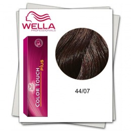 Vopsea fara Amoniac – Wella Professionals Color Touch Plus nuanta 44/07 saten mediu intens la cel mai bun pret